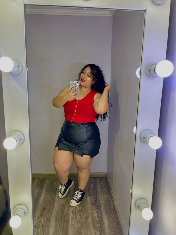 FALDA RECTA CUERINA