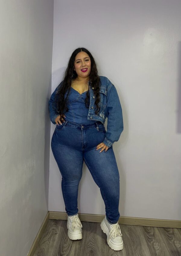 JEANS AZUL CLÁSICO